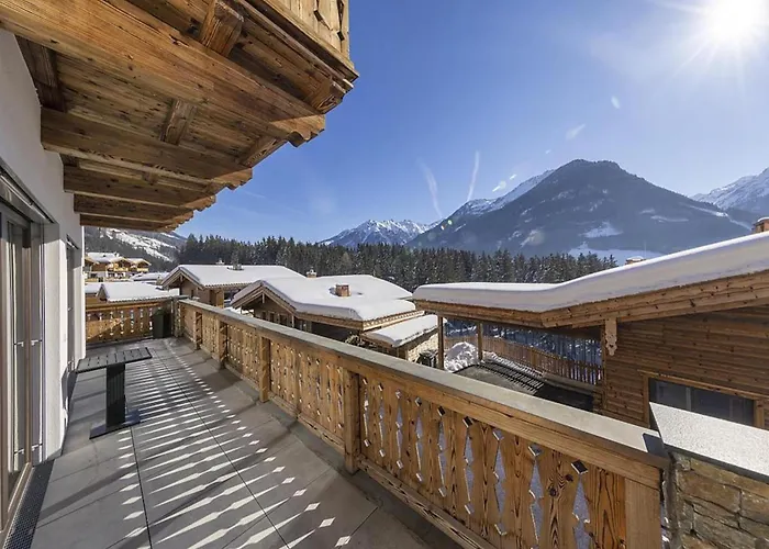 Chalet Stylish By Slopes Neukirchen am Großvenediger